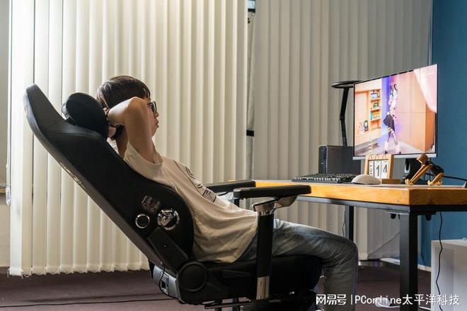 级电竞椅 — 傲风M6Pro+体验开元ky棋牌坐上真就不想起来！职业(图12)
